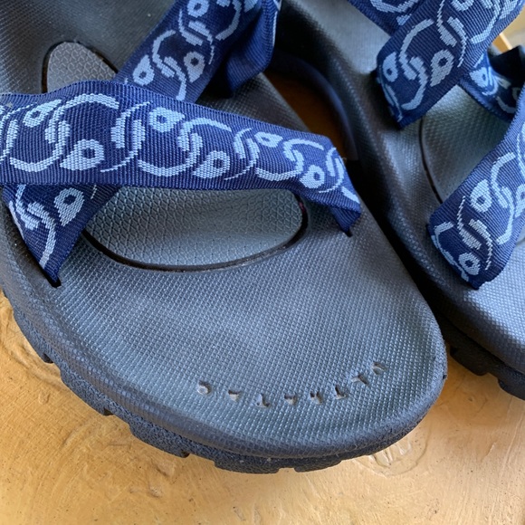 North Face Sandals 9 - Picture 7 of 10